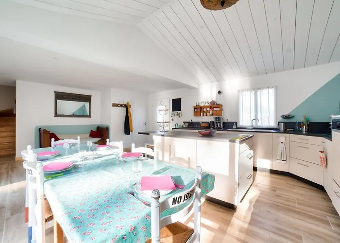 Acces Privee A La A - Maison Pour 6 Barbâtre