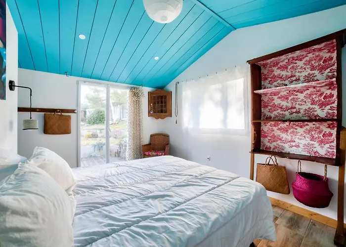 Hébergement de vacances Accès Privée à La à - Maison Pour 6 *