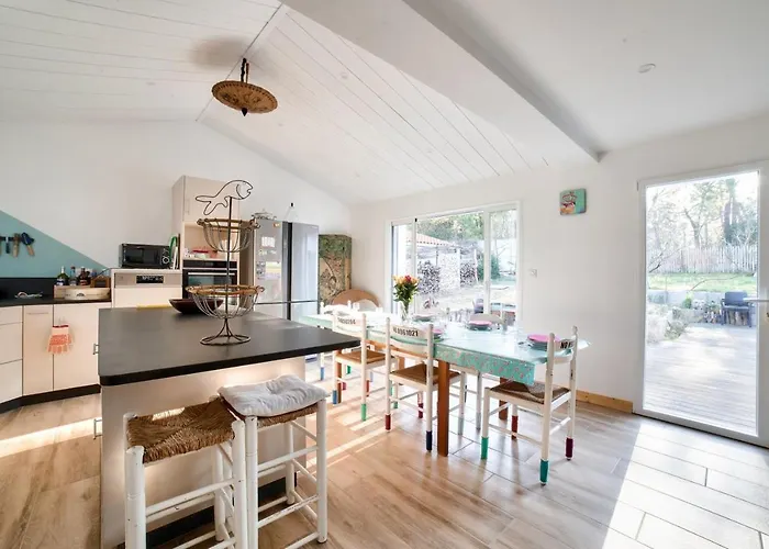 Hébergement de vacances Accès Privée à La à - Maison Pour 6