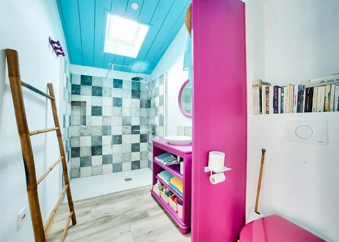 Accès Privée à La à - Maison Pour 6 Hébergement de vacances *