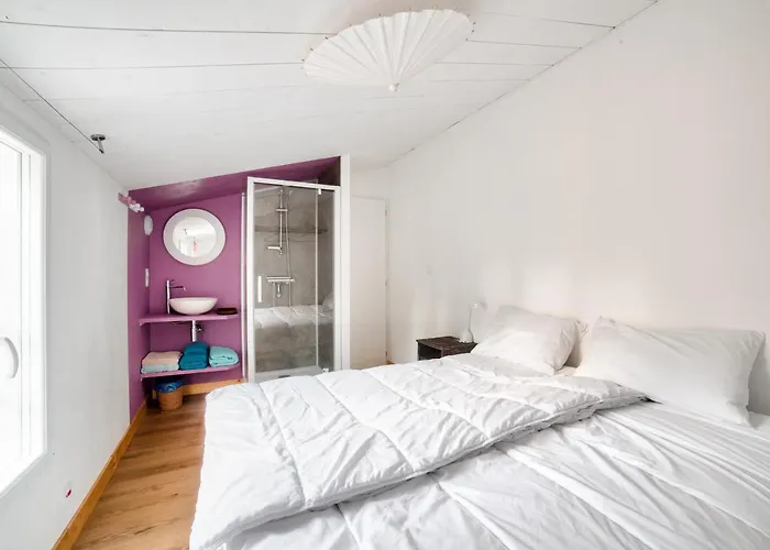 Accès Privée à La à - Maison Pour 6 Hébergement de vacances *